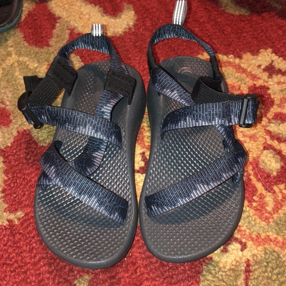 Kids CHACO  Adjustable Sandals sz 2 PERFECT - Picture 1 of 4